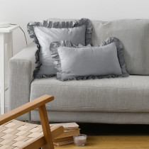 Obliečka na vankúš 30x50 cm Falbanka sivá